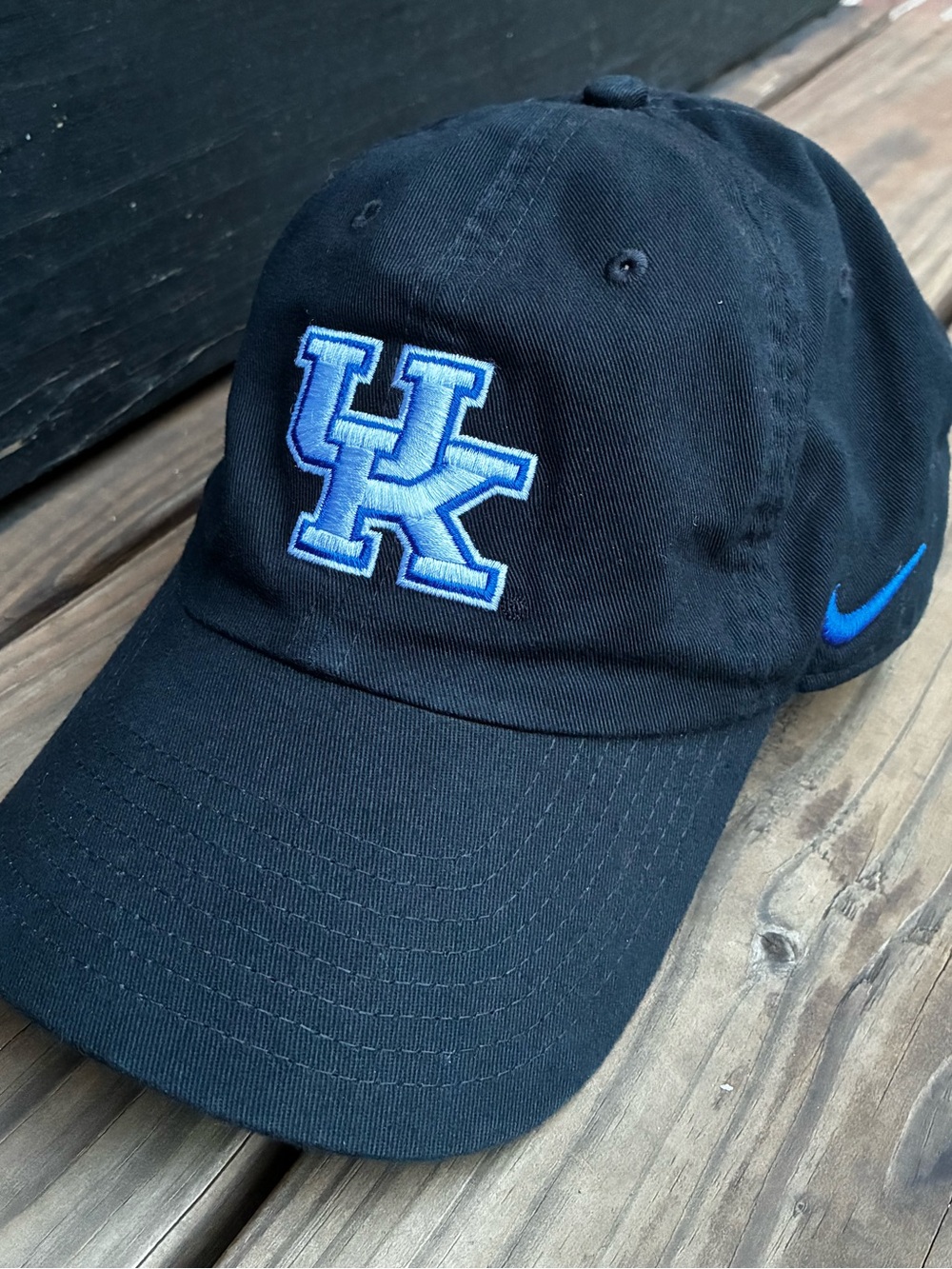 Nike Kentucky Wildcats legacy dri fit dad cap UK Embroidered Logo adjustable